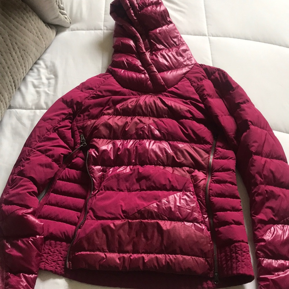 Lululemon hooded jacket size 4